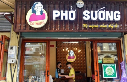 Hiện tượng Phở Việt: 7 tiệm ăn Việt nổi tiếng ở Viên, cả 7 tiệm đều thu hút thực khách bởi  món phở 