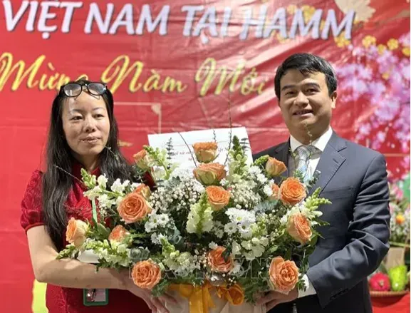  Hội người Việt thành phố Hamm, Nordrhein-Westfalen tổ chức Đại hội thành lập và Tết Giáp Thìn
