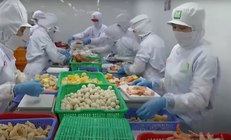 Đơn hàng XK thực phẩm tăng trở lại; Xét xử cựu chủ tịch Vimedimex; NĐT 'săn' đất Bình Thuận; Có dấu hiệu 'thổi giá' BĐS